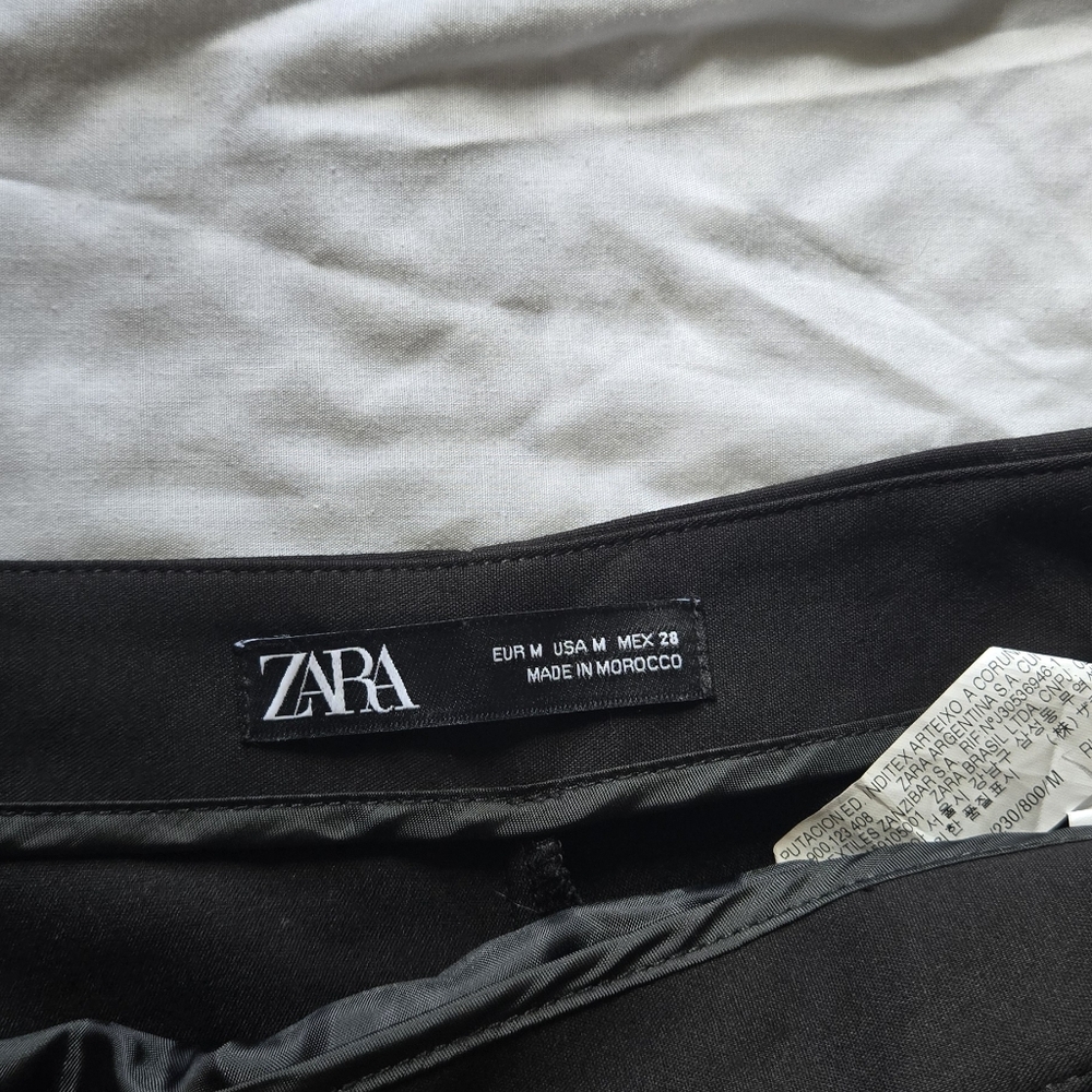 Zara Black High Waist Shorts Elegant and Versatile - Picture 3 of 8